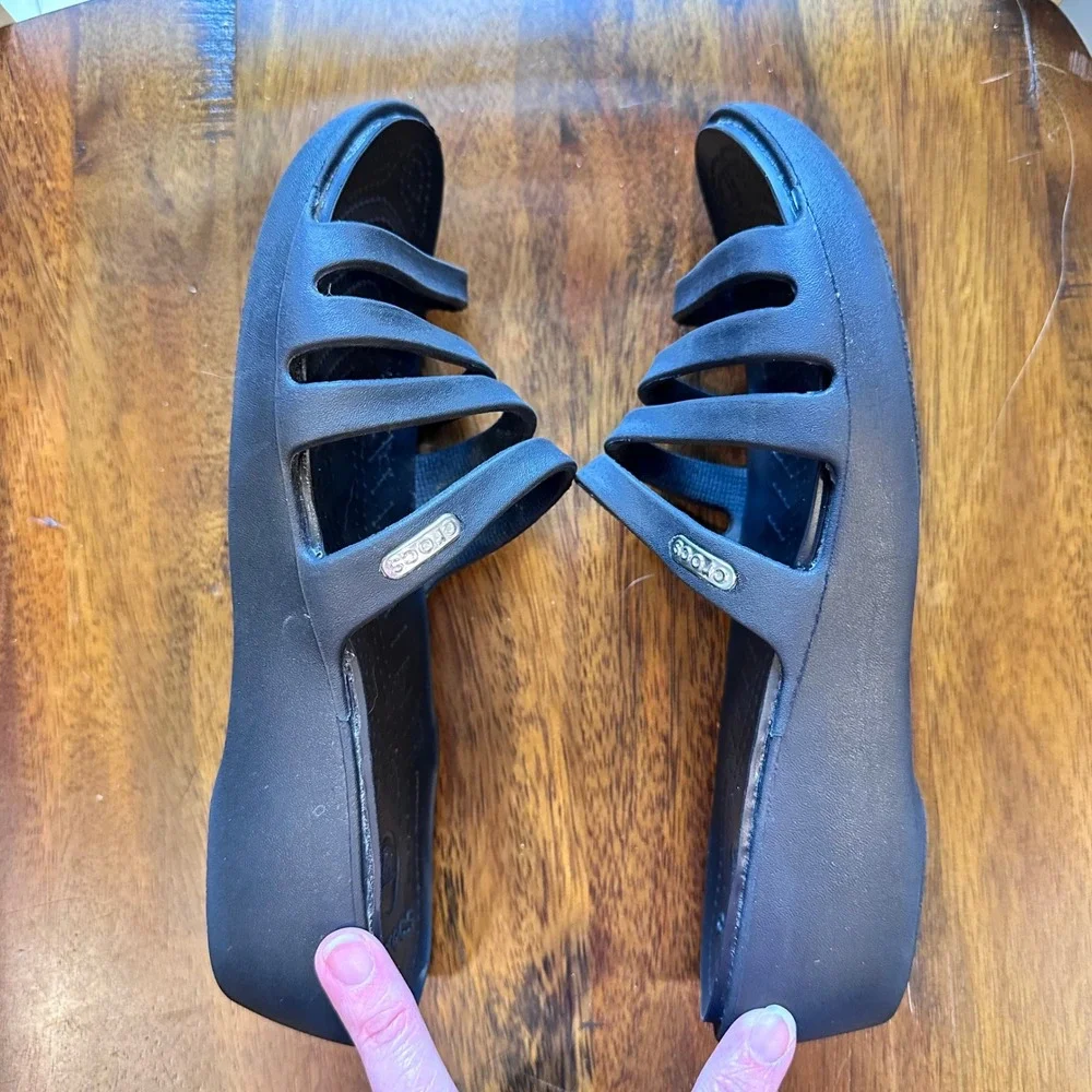 Crocs Wedge Sandals Women Size 8 Black Strappy Slide Comfort Casual Summer